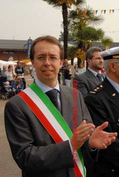 F1736,0151
