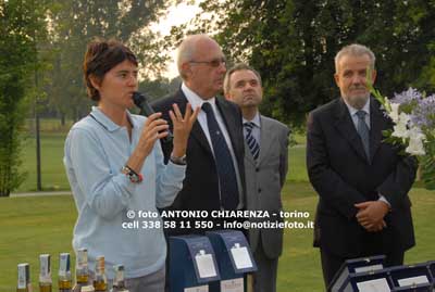 F1776,164