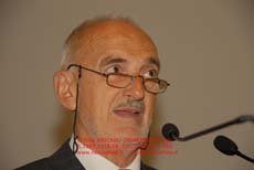 S1997,076,Gianfranco Re