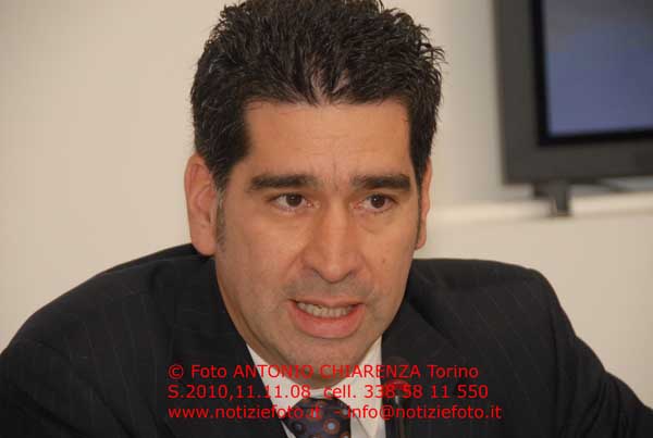 S2010_002_César_Mendoza