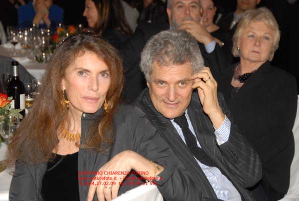 S2044_084_coniugi_Elkann