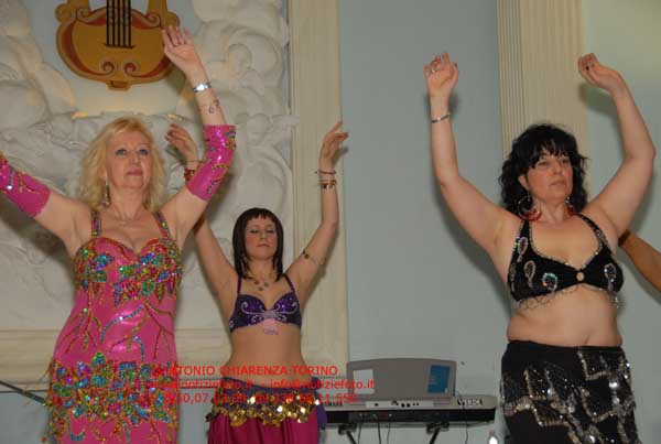 S2050_067_Gruppo_danze_Tiziana_Taricco