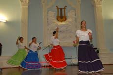 S2050_140_Gruppo_peruviano_Inti_Ilaqta