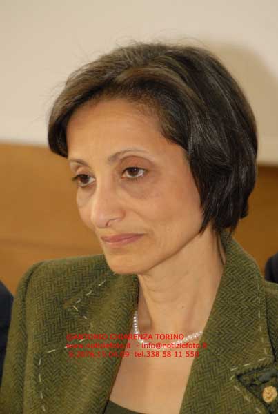 S2076_040_Sherine_Maher