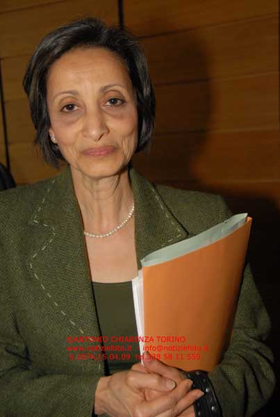 S2076_099_Sherine_Maher