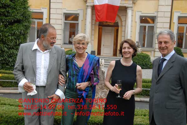 S2105_123_Voluland-Aneini_Benessia