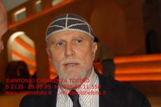S2135_014_Moni_Ovadia