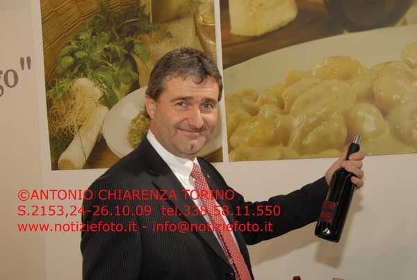 S2153_010_Mino_Taricco