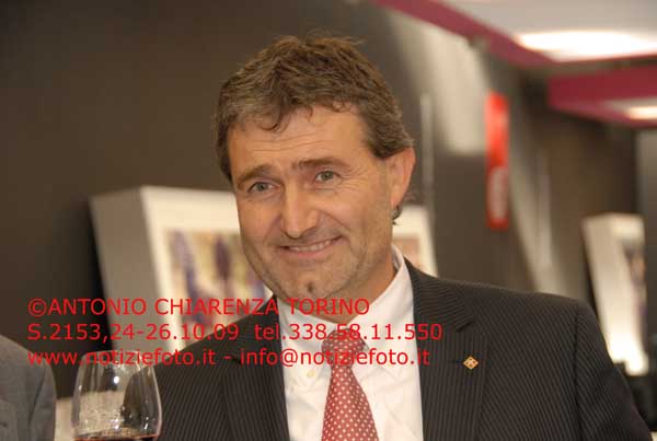 S2153_037_Mino_Taricco