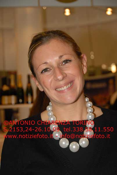 S2153_242_Sabrina_Schench