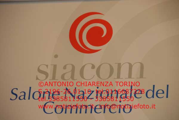 S2196_054_SIACOM