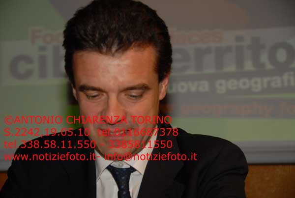 S2242_037_Roberto_Cota
