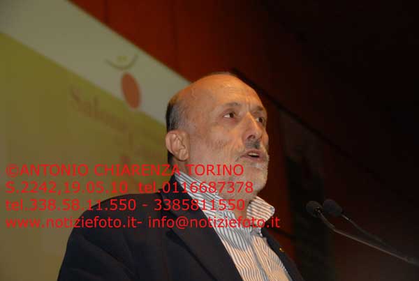 S2242_065_Carlo_Petrini
