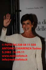 S2482A_091_0148_Corinne_Chery