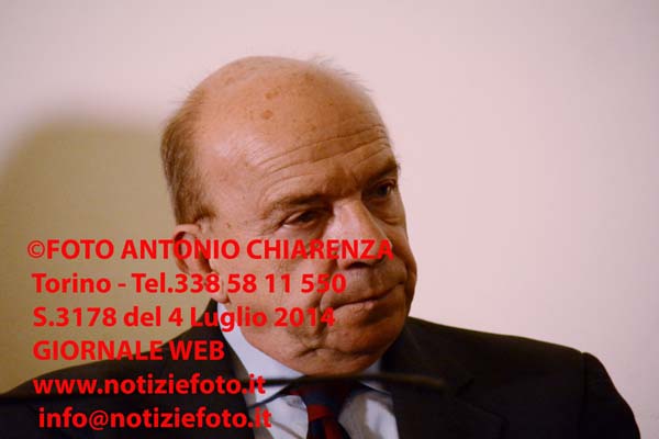 S3178_074_6589_Gustavo_Zagrebelski